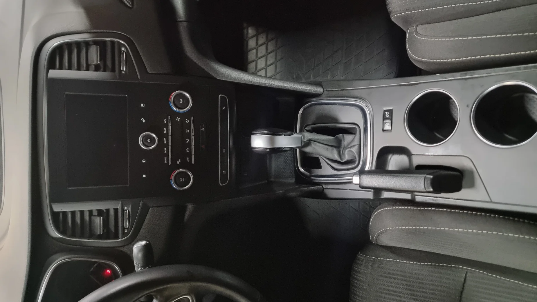 Renault Megane photo